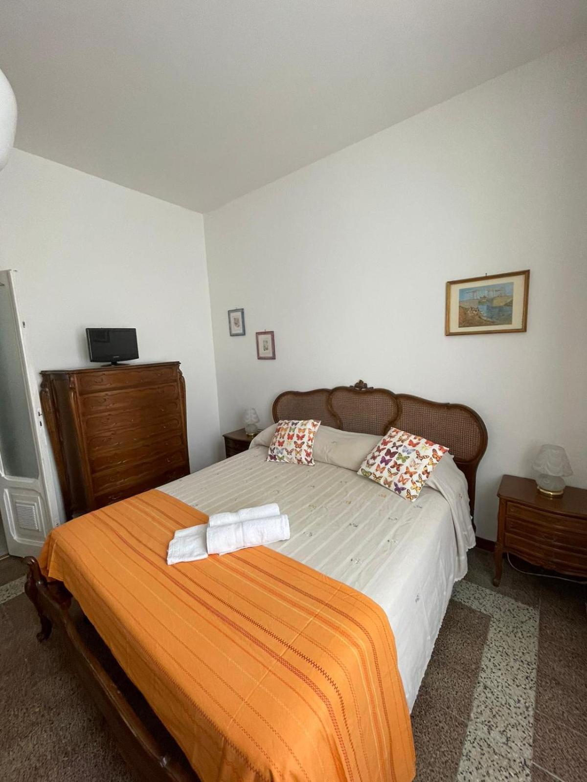 Tommy Guest House La Spezia Ngoại thất bức ảnh